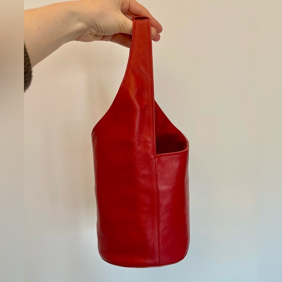 Reformation Small Silvana Bucket Bag - Picture 3 of 9